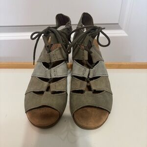 Rockport Cobb Hill Hattie Lace-up Heeled Sandals